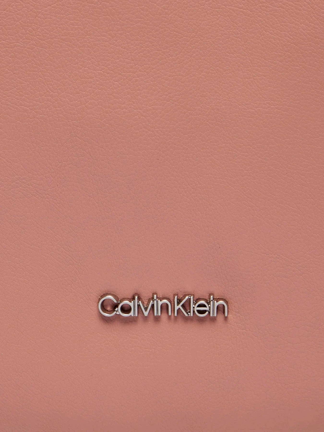 Сумки Calvin Klein модель K60K611341-VB8 Сумки Calvin Klein модель K60K611341-VB8 Фото