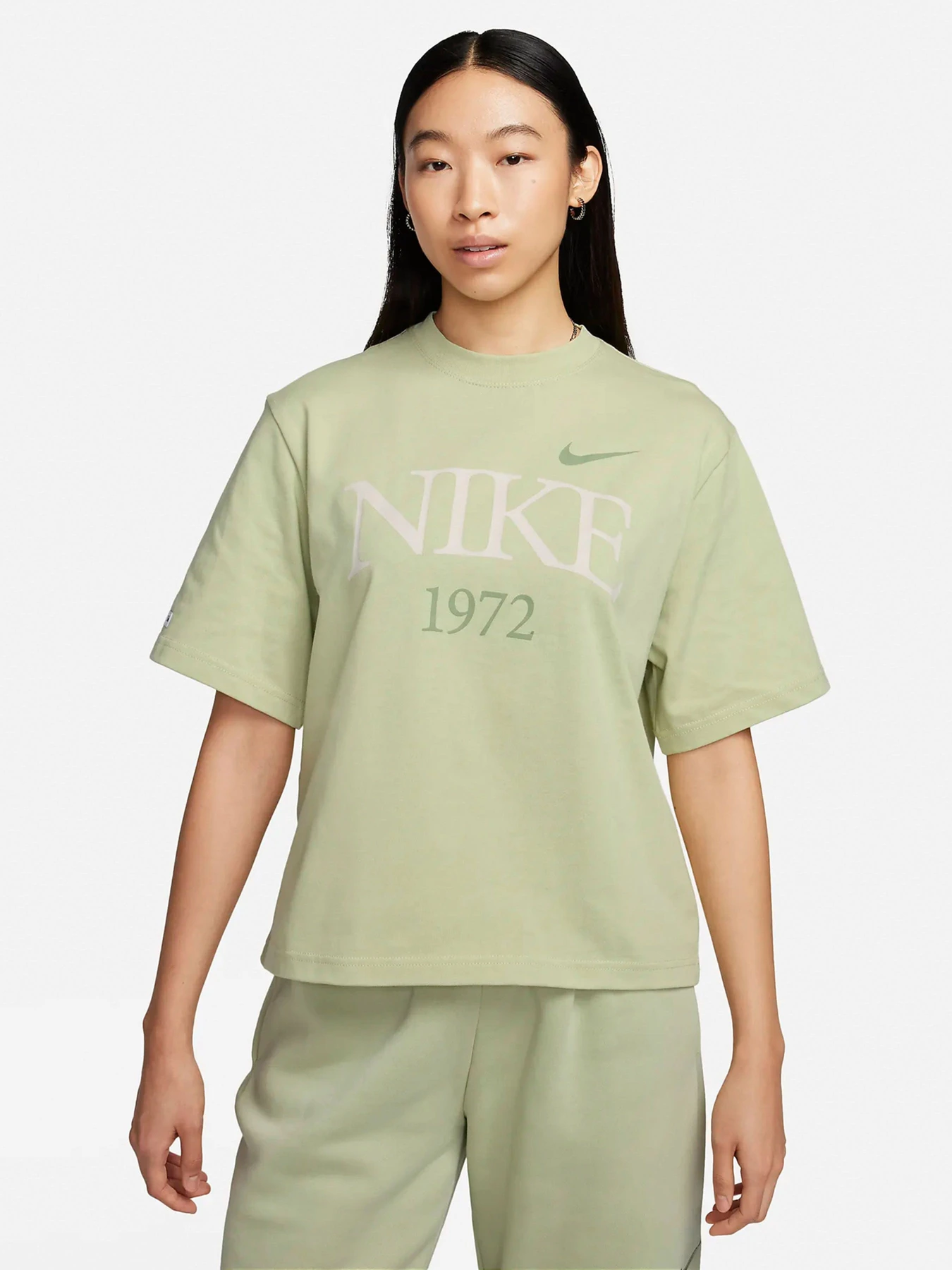 Футболки и поло NIKE модель FQ6600-371 Футболки и поло NIKE модель FQ6600-371 Фото