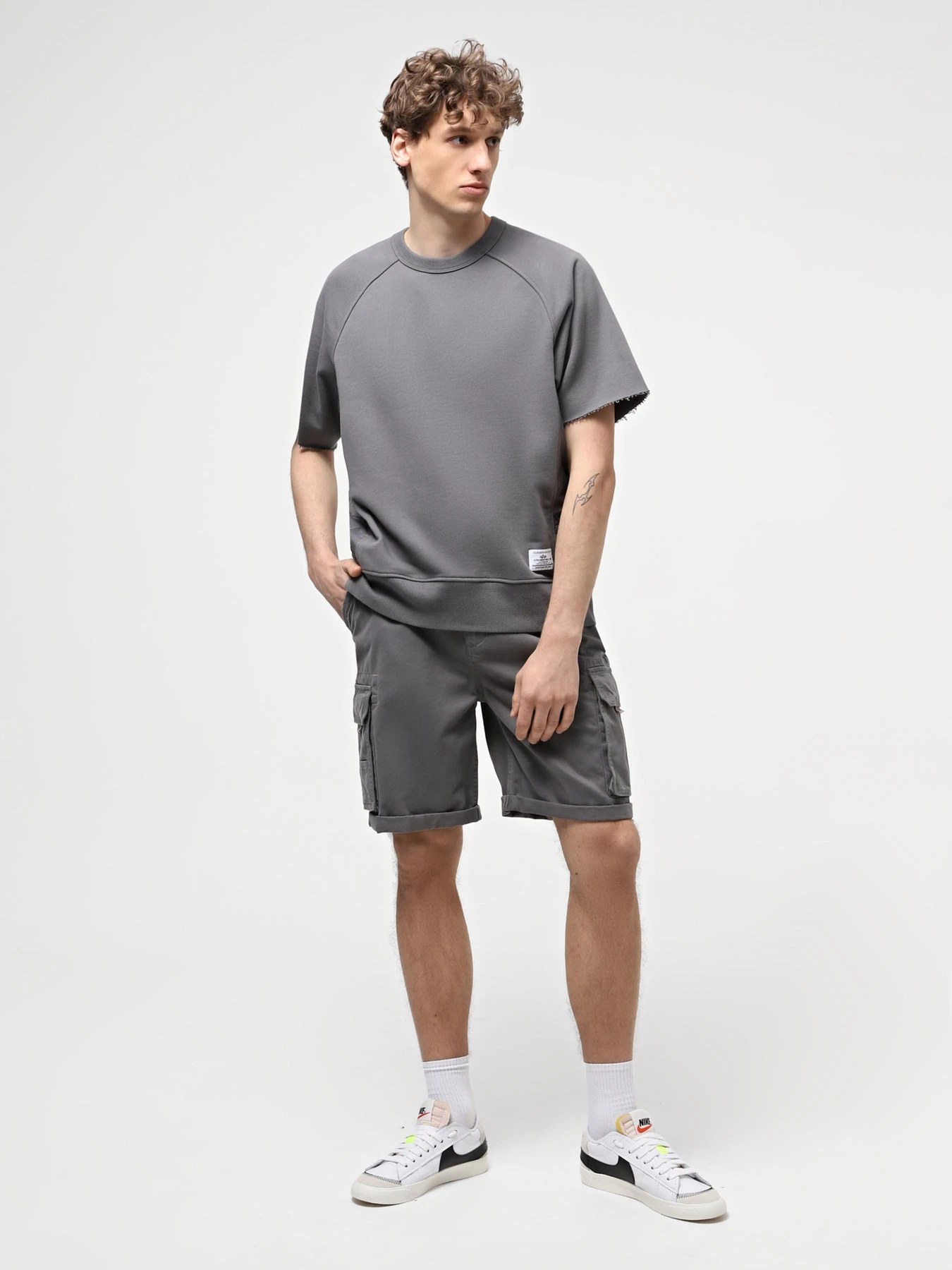 Шорты Alpha Industries модель MBC53000C1_056 Шорты Alpha Industries модель MBC53000C1_056 Фото