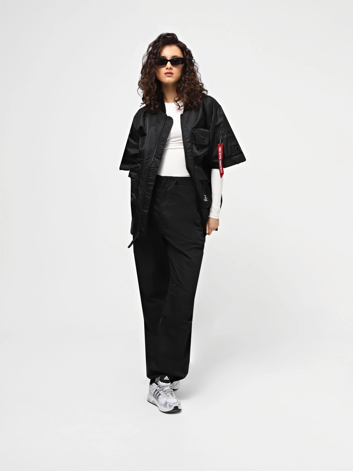 Куртки и дубленки Alpha Industries модель UJL54000C1_001 Куртки и дубленки Alpha Industries модель UJL54000C1_001 Фото