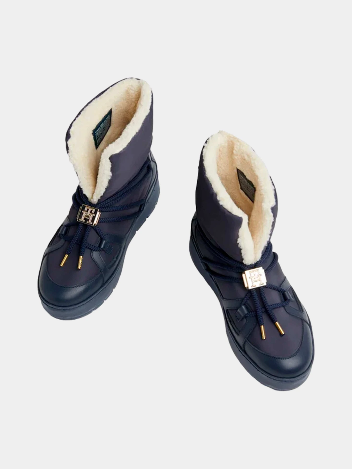 Ботинки и сапоги Tommy Hilfiger модель FW0FW07504-DW6 Ботинки и сапоги Tommy Hilfiger модель FW0FW07504-DW6 Фото