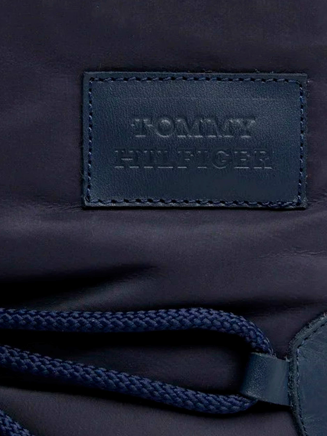 Ботинки и сапоги Tommy Hilfiger модель FW0FW07504-DW6 Ботинки и сапоги Tommy Hilfiger модель FW0FW07504-DW6 Фото