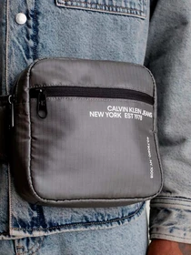 Сумки Calvin Klein модель K50K511406-PSM Фото