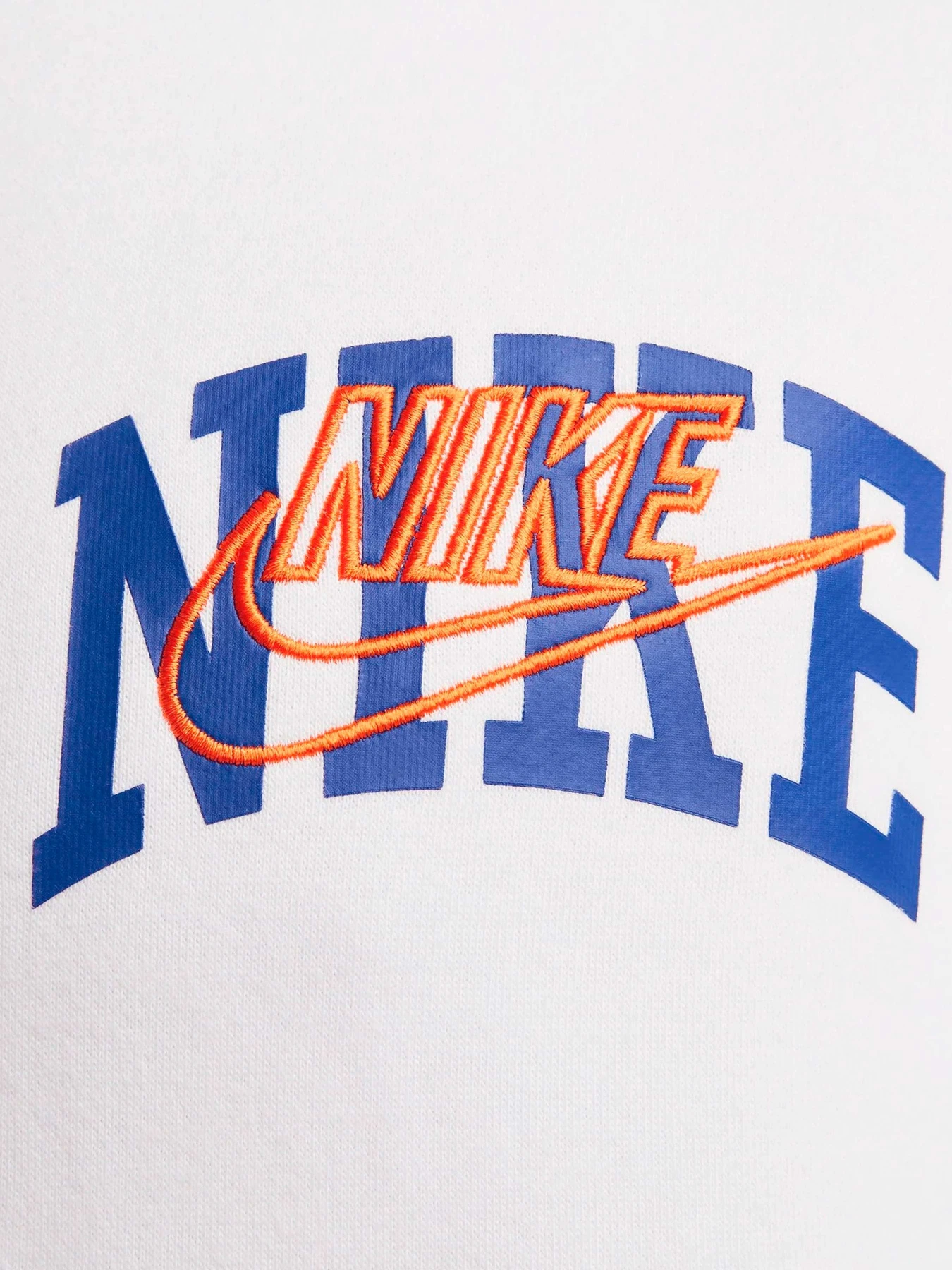 Худи и свитшоты NIKE модель FV4445-100 Худи и свитшоты NIKE модель FV4445-100 Фото