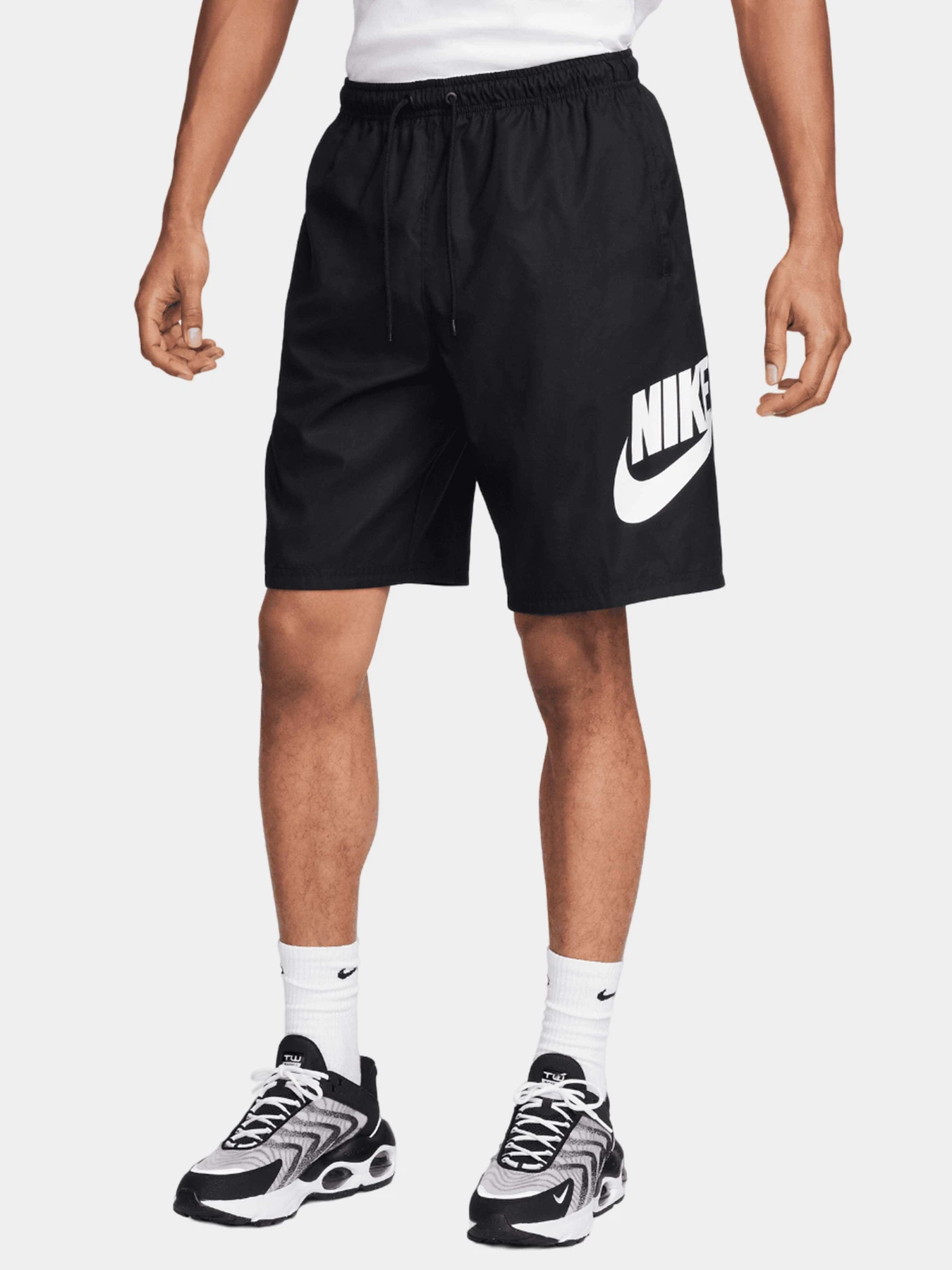 Шорты NIKE модель FN3303-010 Шорты NIKE модель FN3303-010 Фото