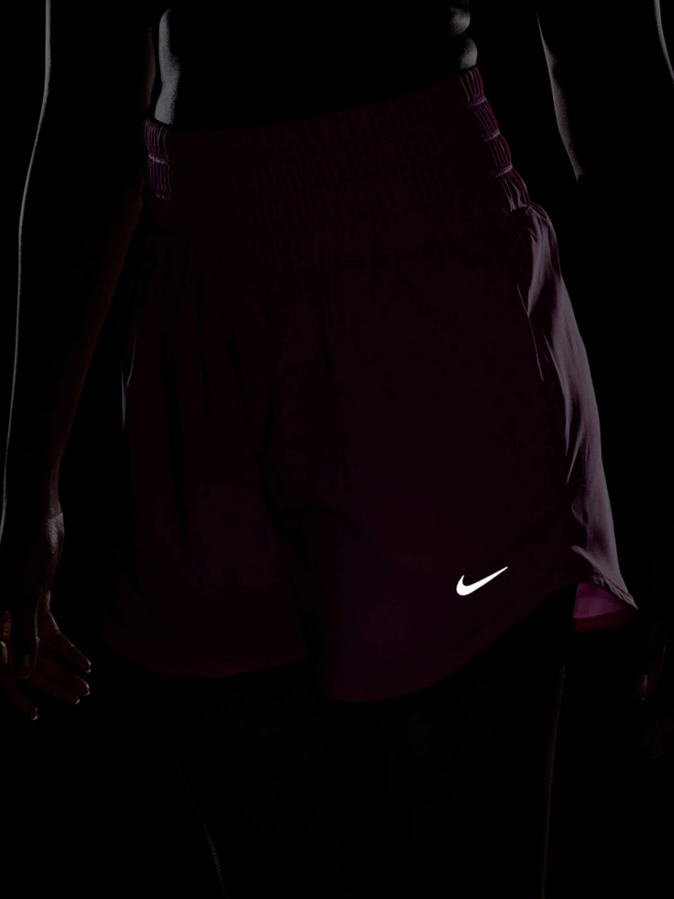 Шорты NIKE модель DX6642-675 Шорты NIKE модель DX6642-675 Фото