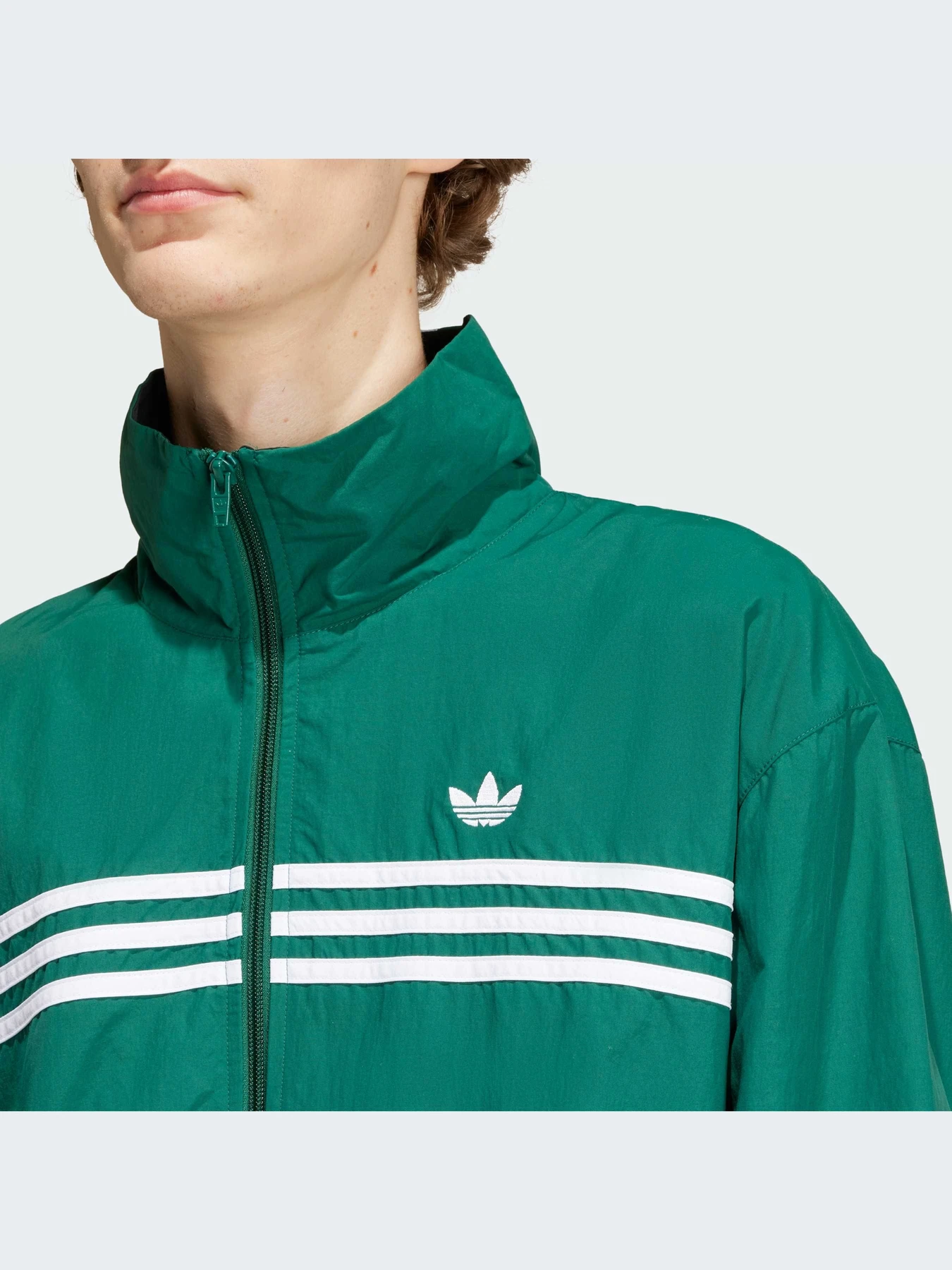 Куртки и дубленки Adidas Graphics модель IS0195-KZ Куртки и дубленки Adidas Graphics модель IS0195-KZ Фото