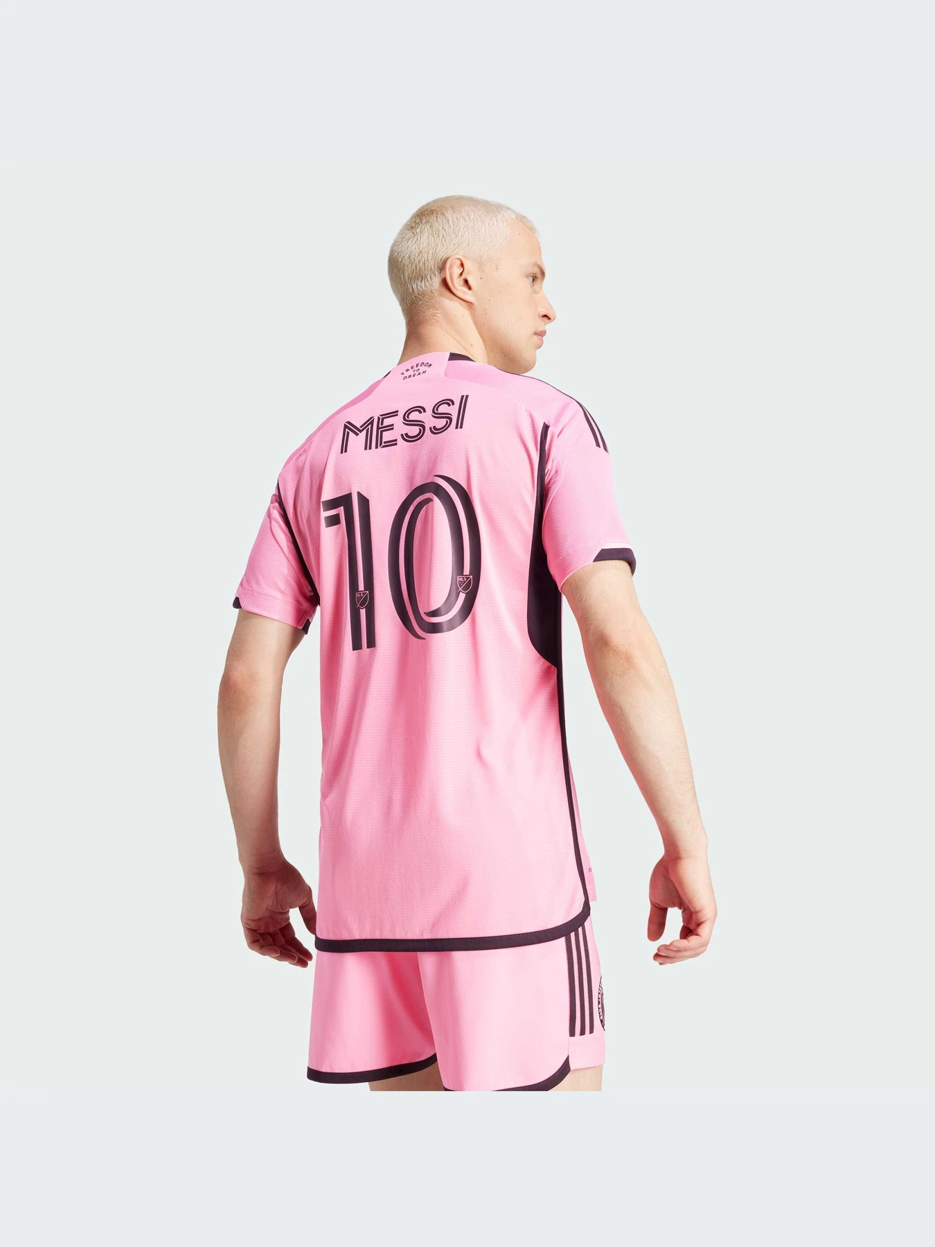 Футболки и поло Adidas модель JE9742-KZ Футболки и поло Adidas модель JE9742-KZ Фото