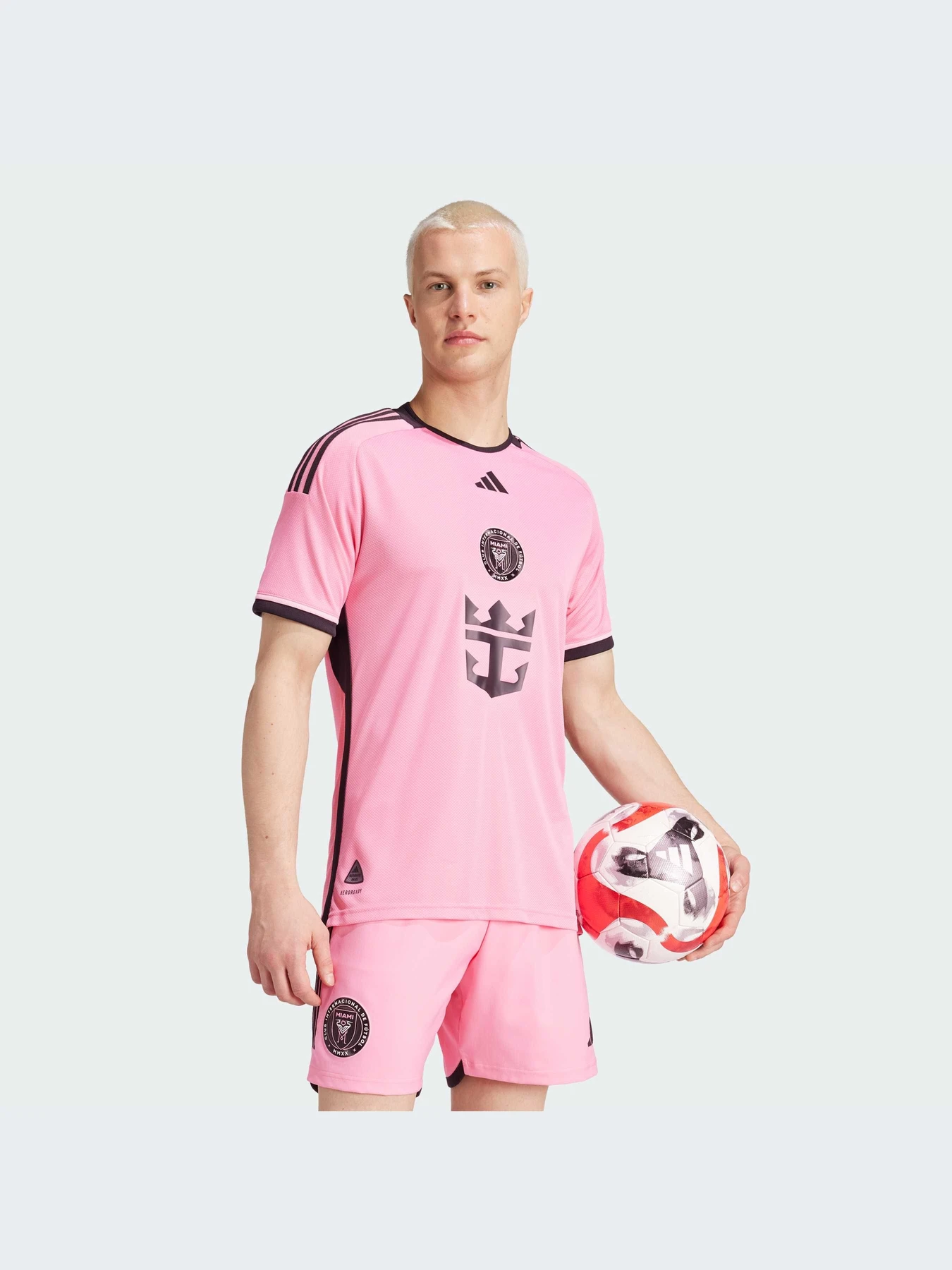 Футболки и поло Adidas модель JE9742-KZ Футболки и поло Adidas модель JE9742-KZ Фото