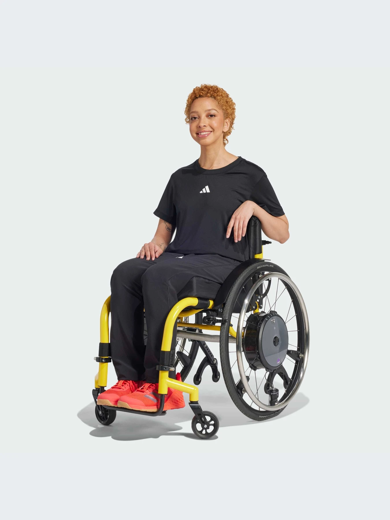 Брюки Adidas Clima модель IN2461-KZ Брюки Adidas Clima модель IN2461-KZ Фото