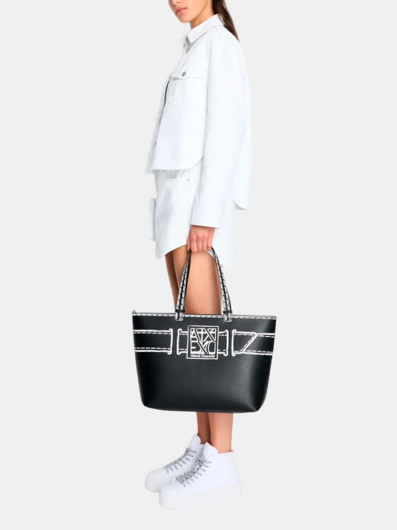 Куртки и дубленки Armani Exchange модель 3DYB49-Y15MZ-0104 Куртки и дубленки Armani Exchange модель 3DYB49-Y15MZ-0104 Фото