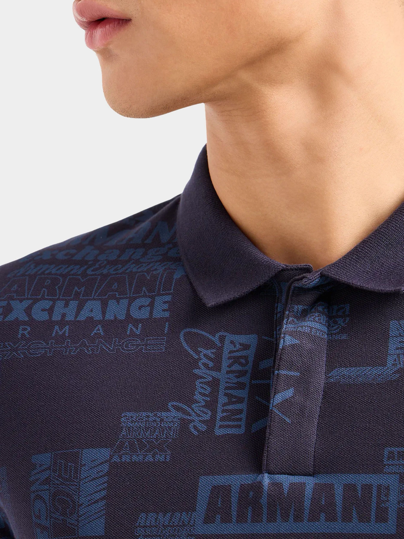 Футболки и поло Armani Exchange модель 3DZFAE-ZJ81Z-75AA Фото