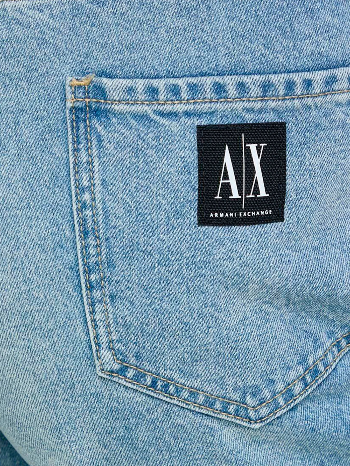 Джинсы Armani Exchange модель 8NYJ51-Y4AAZ-150A Джинсы Armani Exchange модель 8NYJ51-Y4AAZ-150A Фото