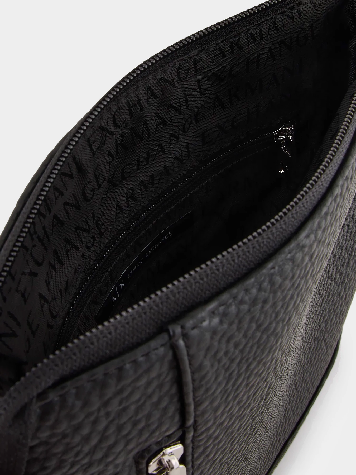 Сумки Armani Exchange модель 952652-CC828-00020 Сумки Armani Exchange модель 952652-CC828-00020 Фото