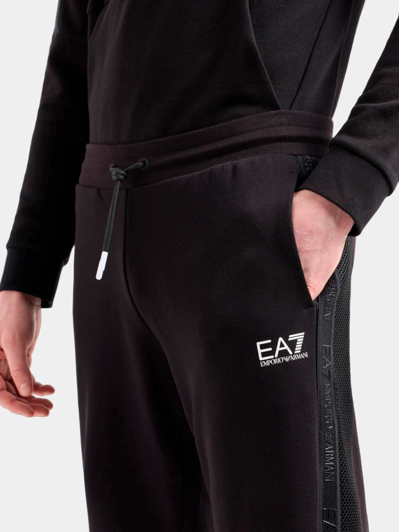 Брюки EA7 модель 3DPP76-PJEQZ-0200 Фото