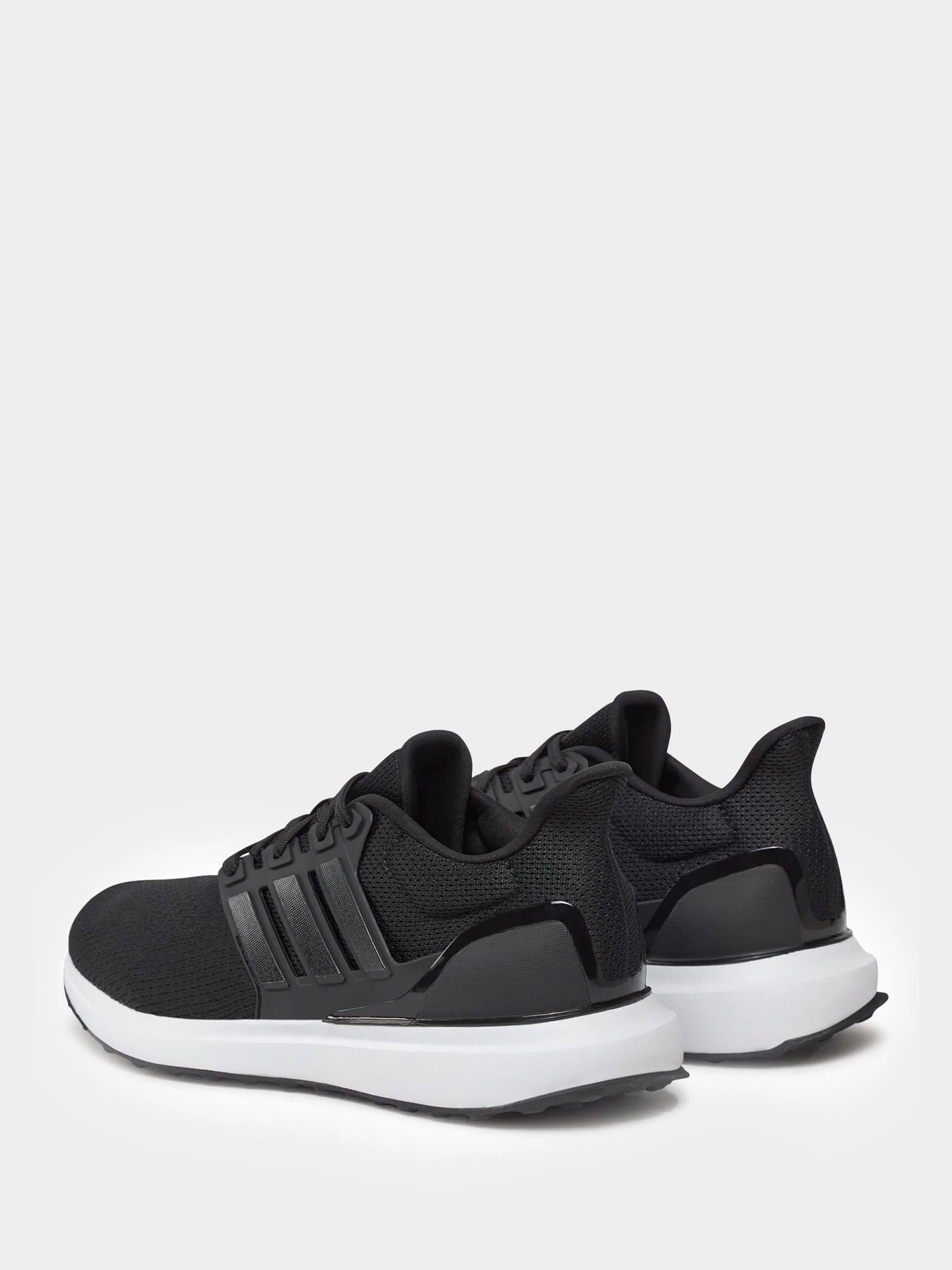 Кроссовки Adidas модель IG6024 Кроссовки Adidas модель IG6024 Фото