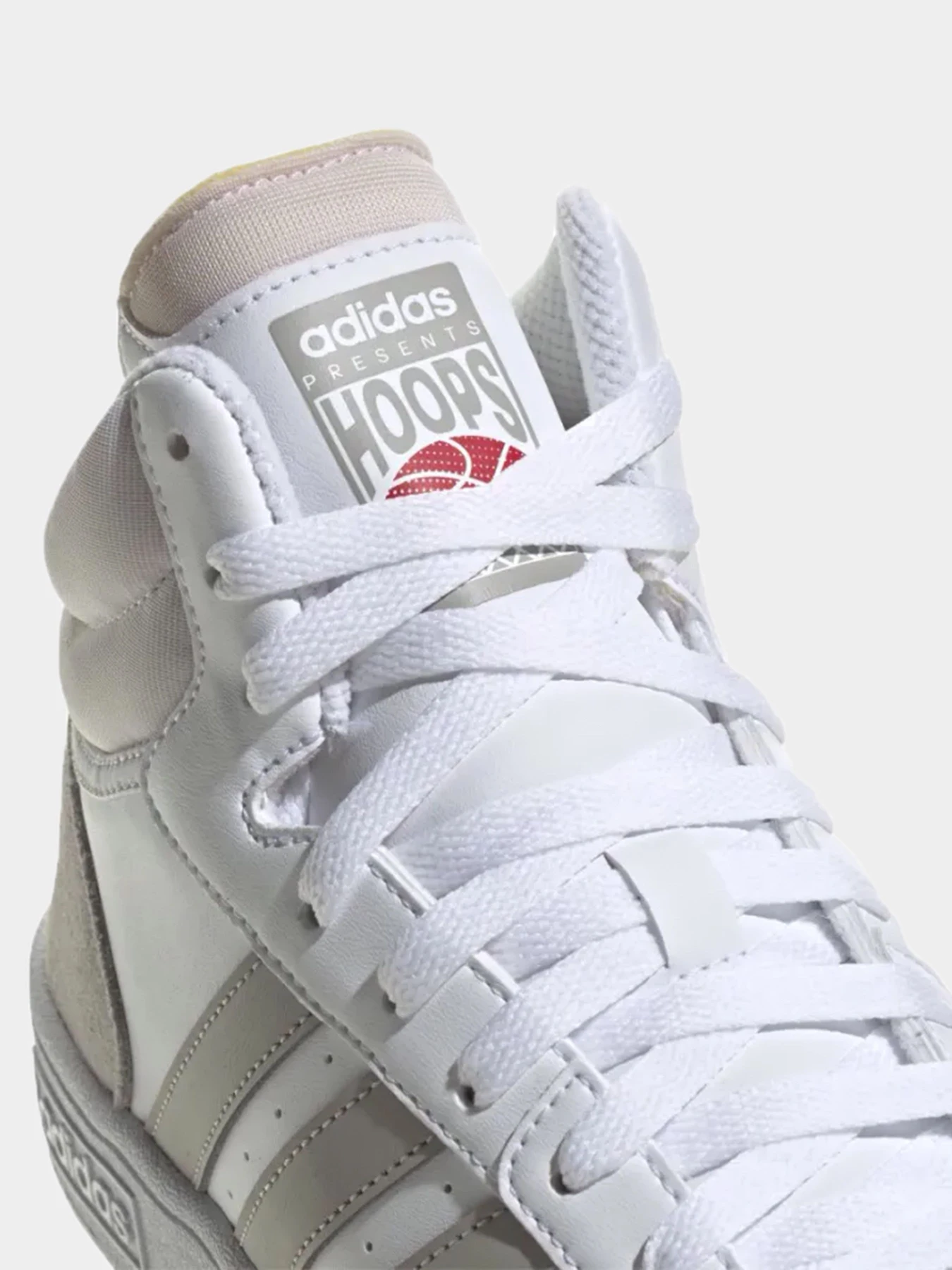 Кроссовки Adidas модель HP7940 Кроссовки Adidas модель HP7940 Фото