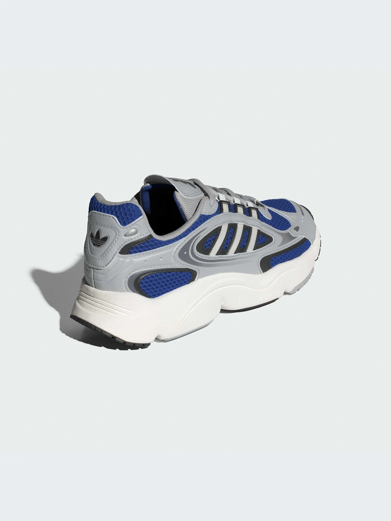 Кроссовки Adidas модель IF3446 Кроссовки Adidas модель IF3446 Фото