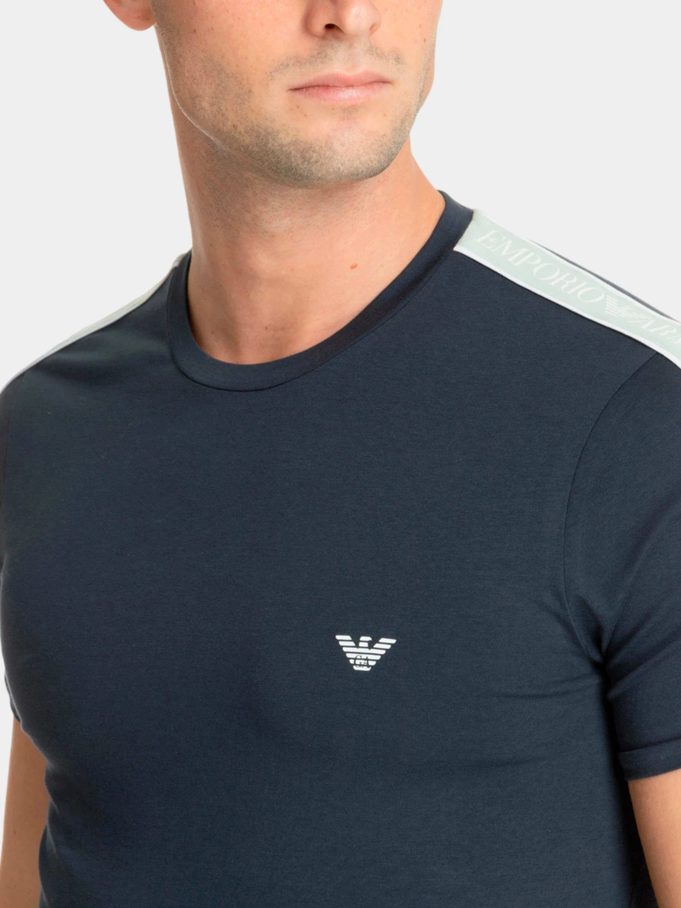 Футболки и поло Emporio Armani модель 111890-4R717-00135 Футболки и поло Emporio Armani модель 111890-4R717-00135 Фото