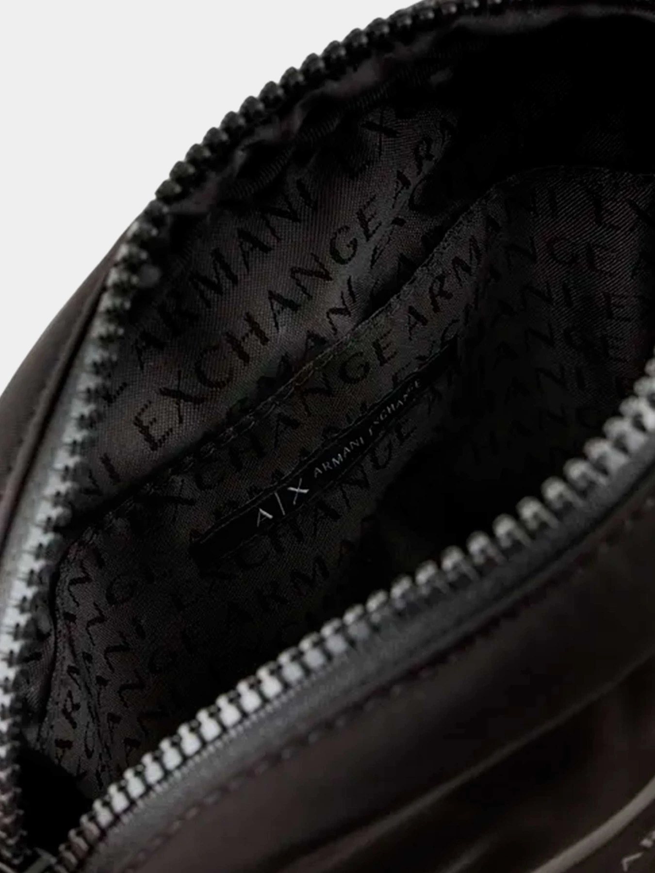 Сумки Armani Exchange модель 952650-4R826-00020 Фото