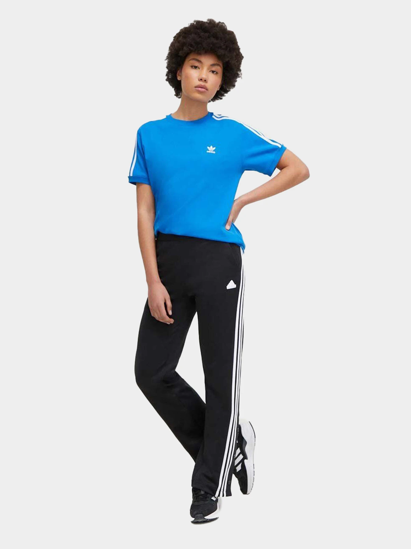 Брюки Adidas модель IN1833 Брюки Adidas модель IN1833 Фото