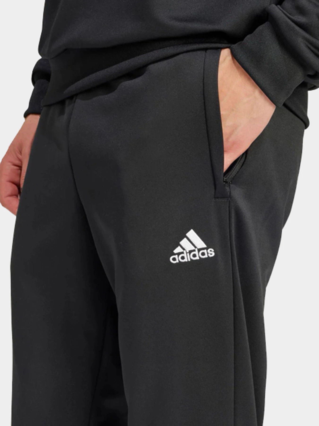 Костюмы Adidas модель IP1610 Костюмы Adidas модель IP1610 Фото