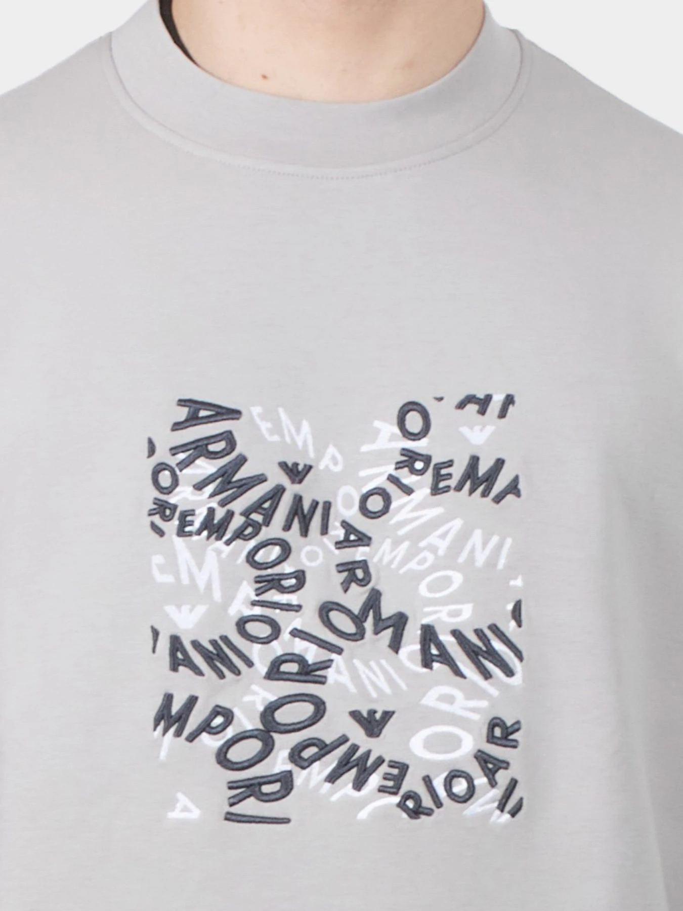 Худи и свитшоты Emporio Armani модель 3D1M70-1JHSZ-06I3 Фото