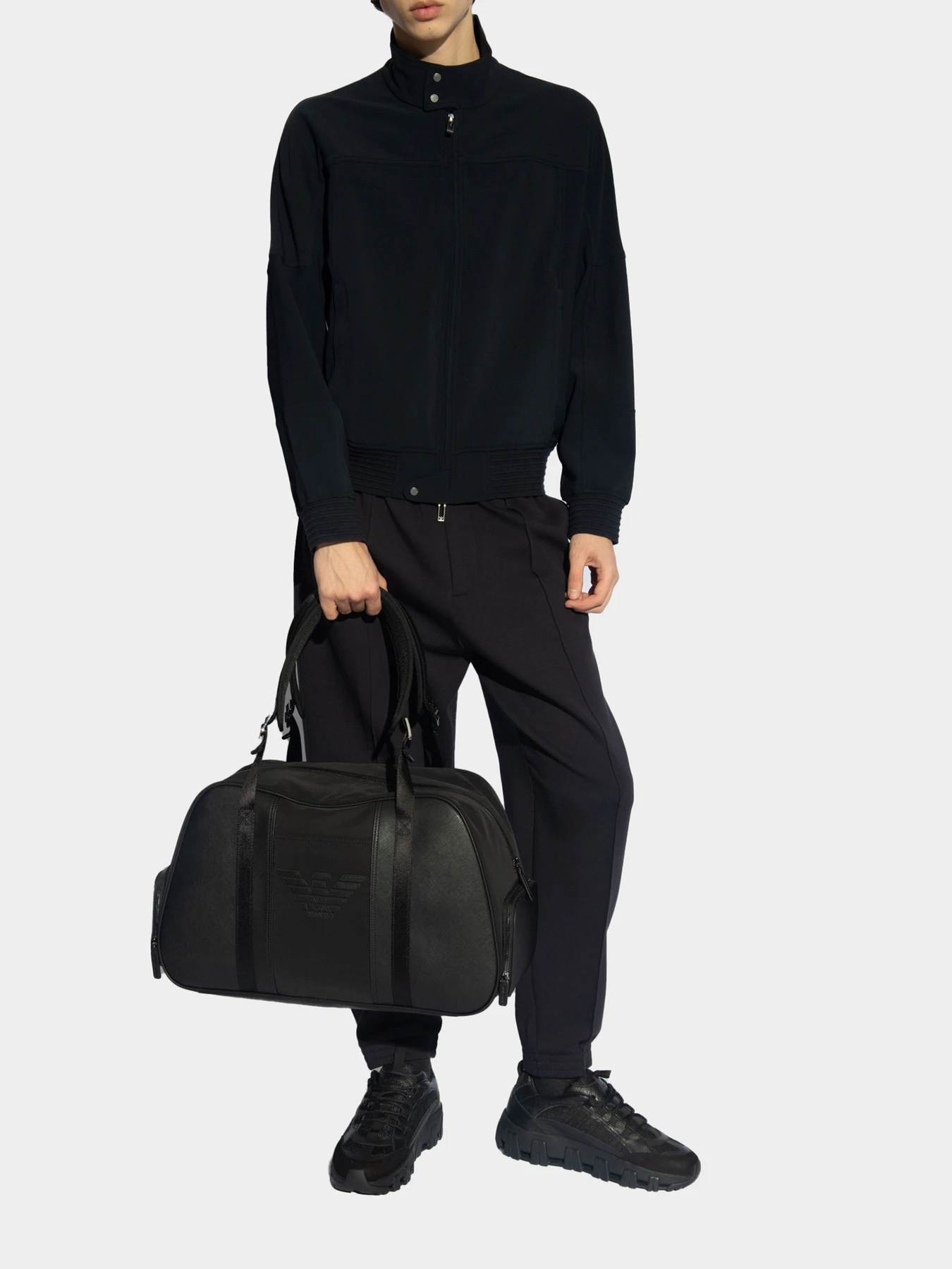 Брюки Emporio Armani модель 3D1P75-1JHSZ-0999 Брюки Emporio Armani модель 3D1P75-1JHSZ-0999 Фото