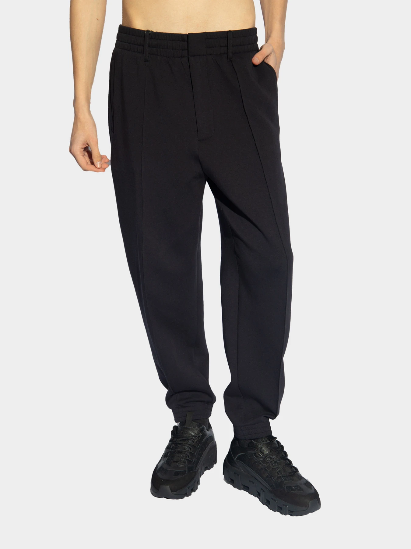 Брюки Emporio Armani модель 3D1P75-1JHSZ-0999 Брюки Emporio Armani модель 3D1P75-1JHSZ-0999 Фото