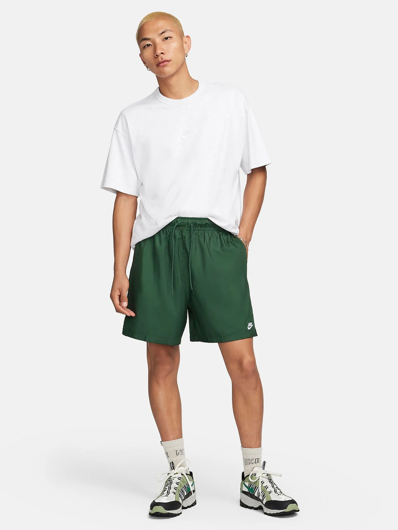Шорты NIKE модель FN3307-323 Шорты NIKE модель FN3307-323 Фото