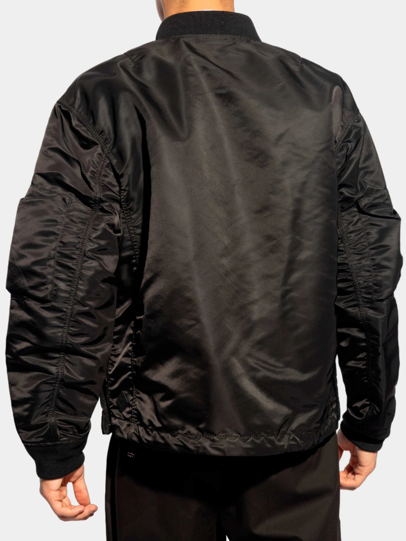 Куртки и дубленки Emporio Armani модель 3D1BB6-1NJWZ-0999 Фото