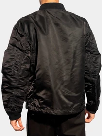 Куртки и дубленки Emporio Armani модель 3D1BB6-1NJWZ-0999 Фото