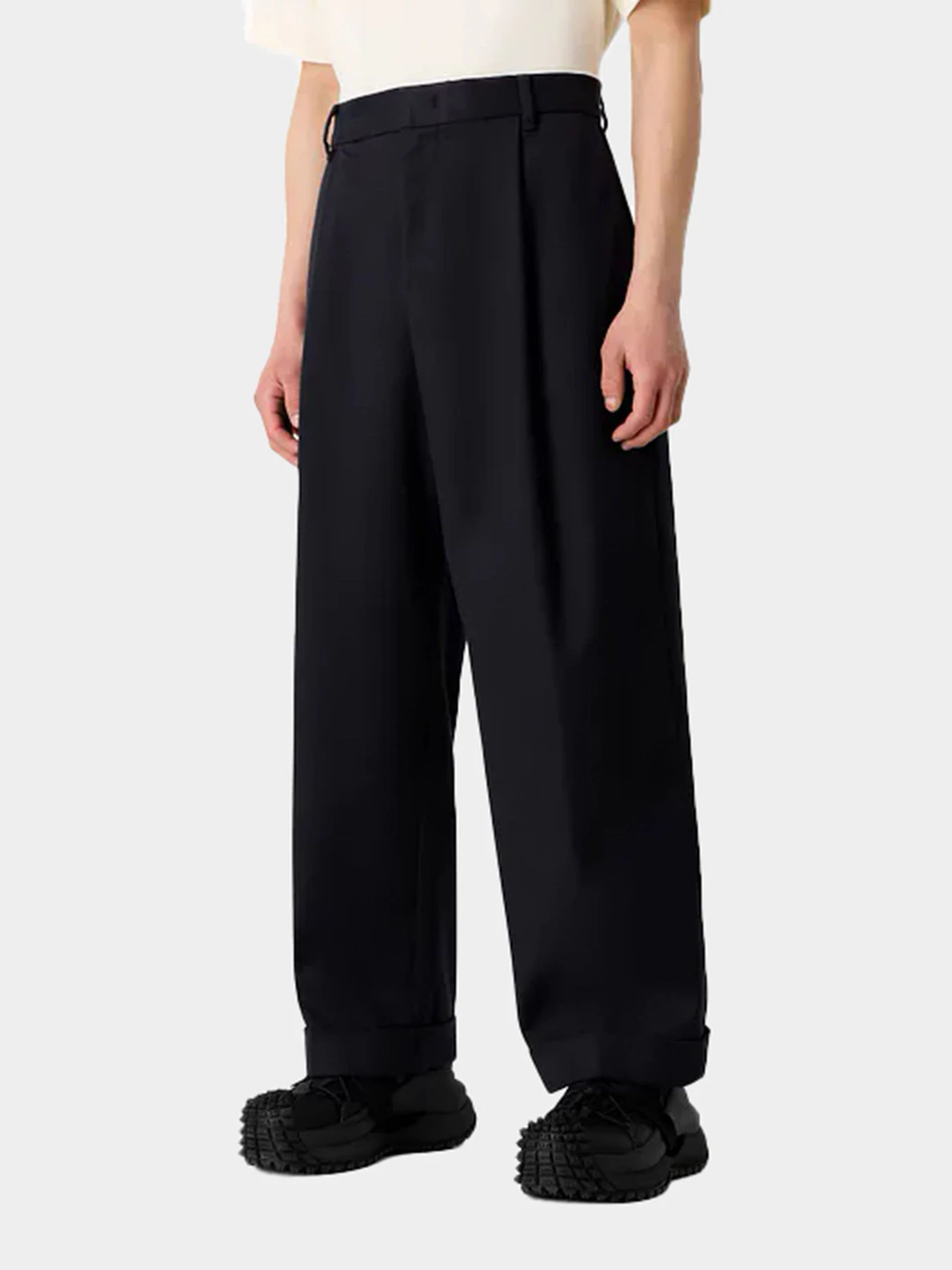 Брюки Emporio Armani модель 3D1PN7-1NKAZ-0999 Брюки Emporio Armani модель 3D1PN7-1NKAZ-0999 Фото