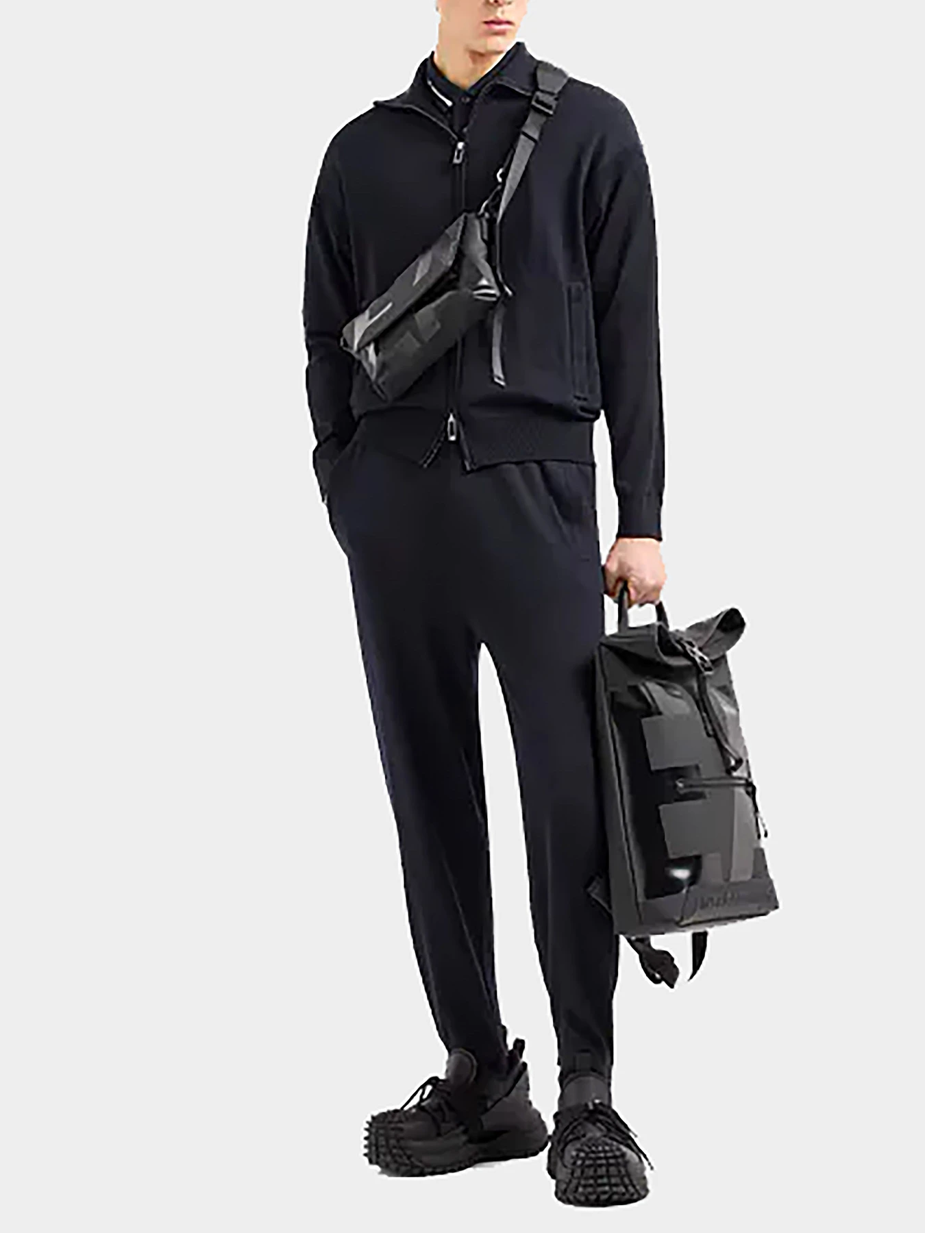 Костюмы Emporio Armani модель 3D1VXK-1MPFZ-0920 Костюмы Emporio Armani модель 3D1VXK-1MPFZ-0920 Фото