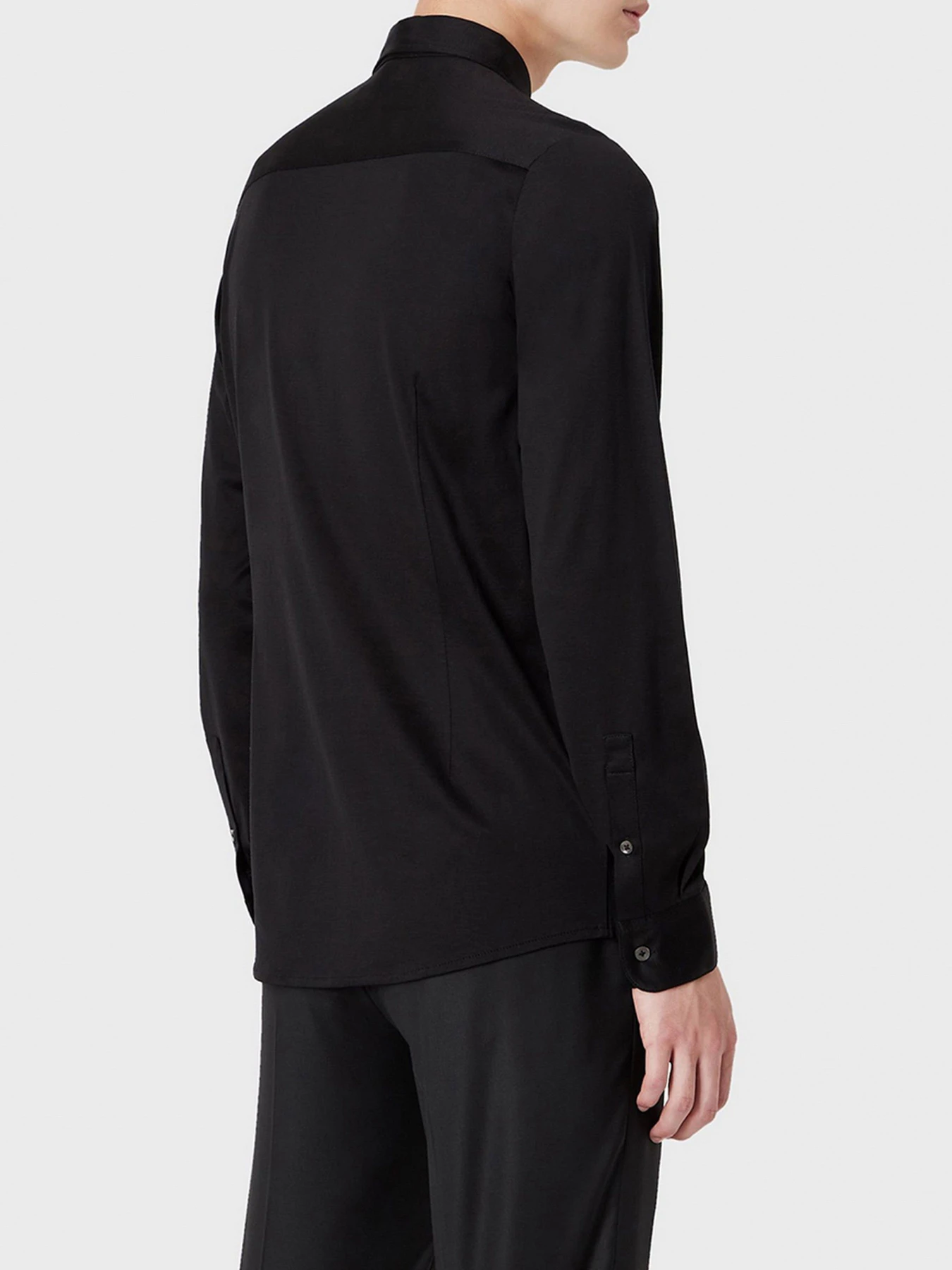 Рубашки Emporio Armani модель 8N1CG1-1JUVZ-0999 Рубашки Emporio Armani модель 8N1CG1-1JUVZ-0999 Фото
