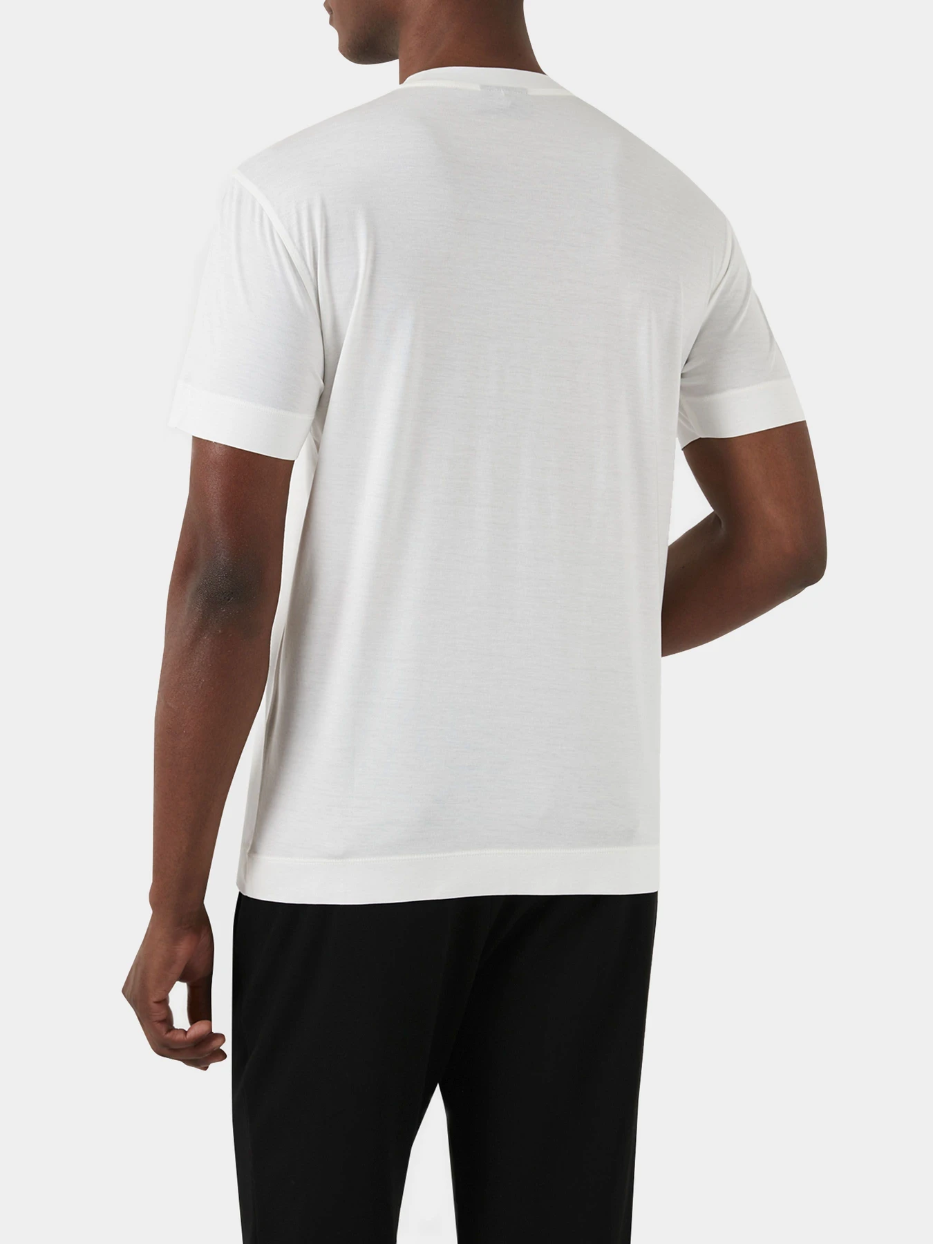 Футболки и поло Emporio Armani модель 8N1TF6-1JUVZ-0101 Футболки и поло Emporio Armani модель 8N1TF6-1JUVZ-0101 Фото