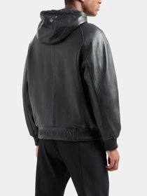 Куртки и дубленки Emporio Armani модель E31R82-F1P82-999 Фото