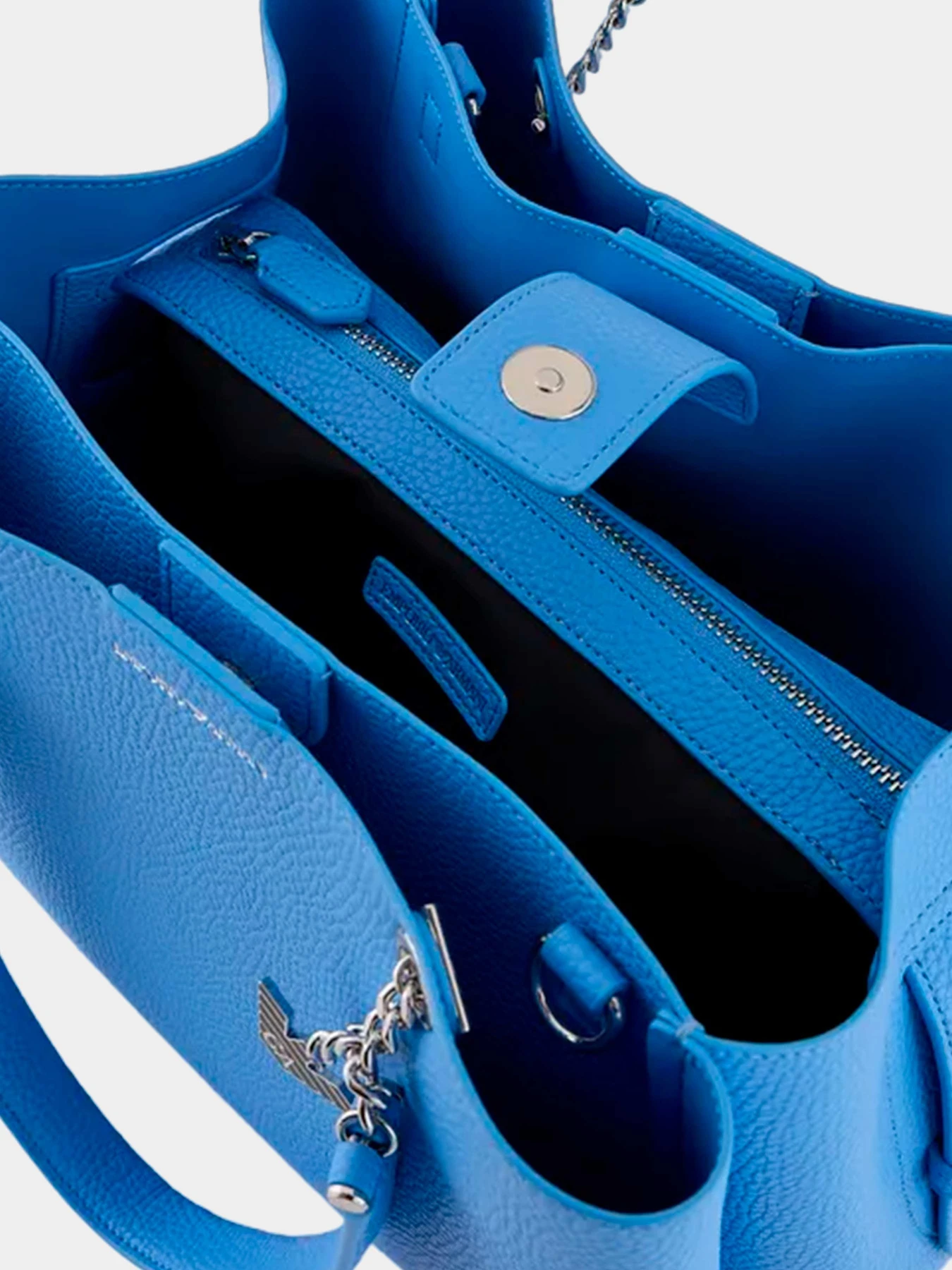 Сумки Emporio Armani модель Y3D158-YFN6E-80727 Сумки Emporio Armani модель Y3D158-YFN6E-80727 Фото