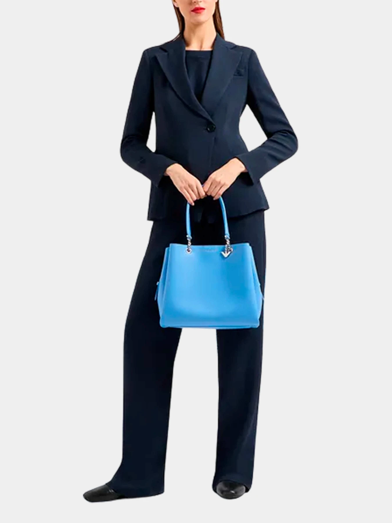 Сумки Emporio Armani модель Y3D158-YFN6E-80727 Сумки Emporio Armani модель Y3D158-YFN6E-80727 Фото