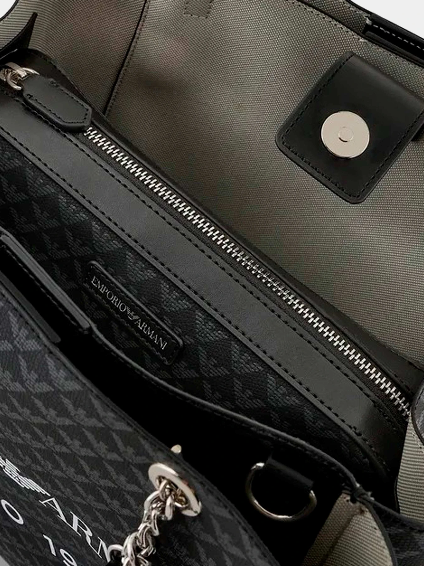 Сумки Emporio Armani модель Y3D158-YWS0E-86284 Фото