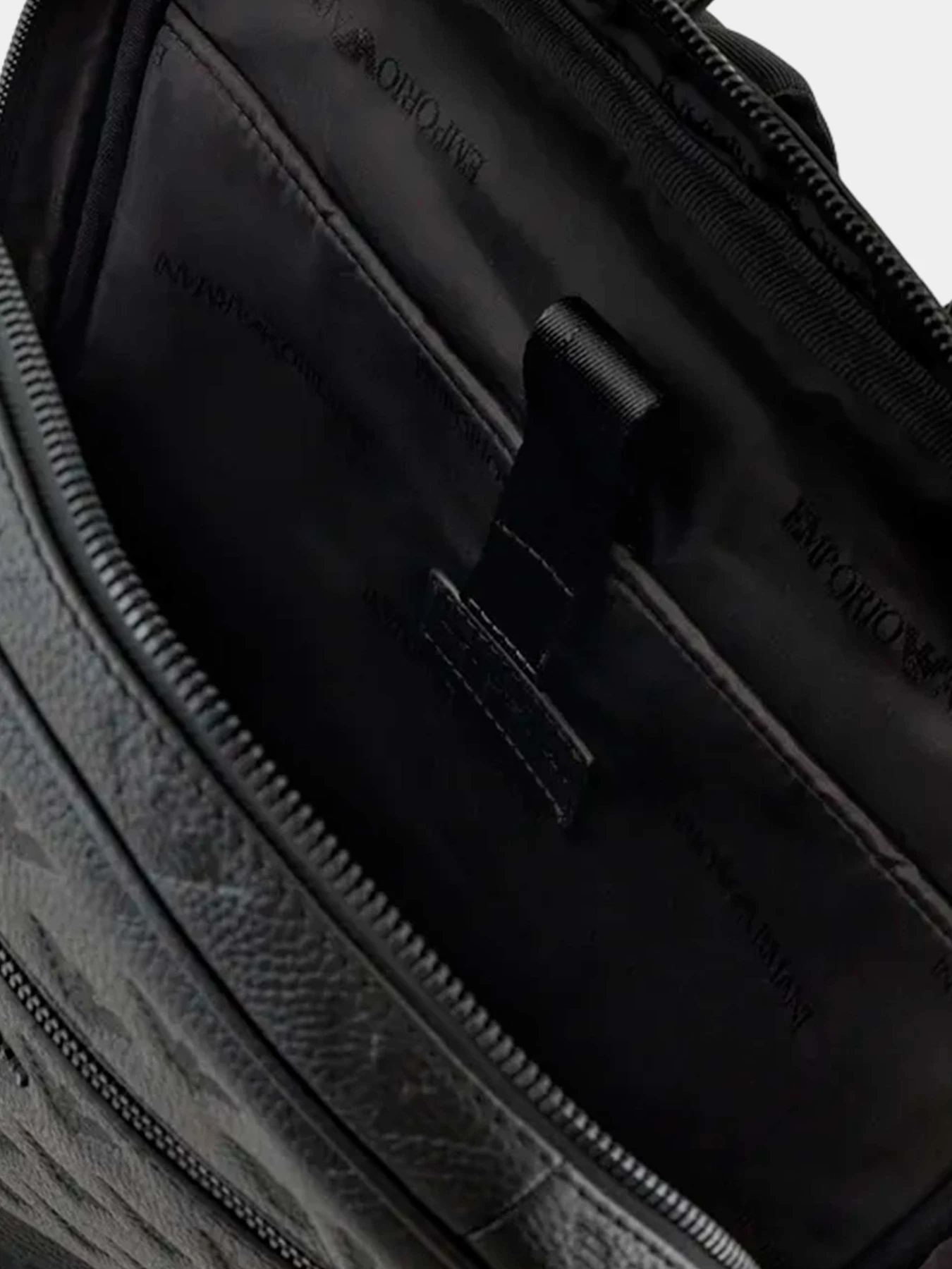 Рюкзаки Emporio Armani модель Y4O444-Y142V-81072 Рюкзаки Emporio Armani модель Y4O444-Y142V-81072 Фото
