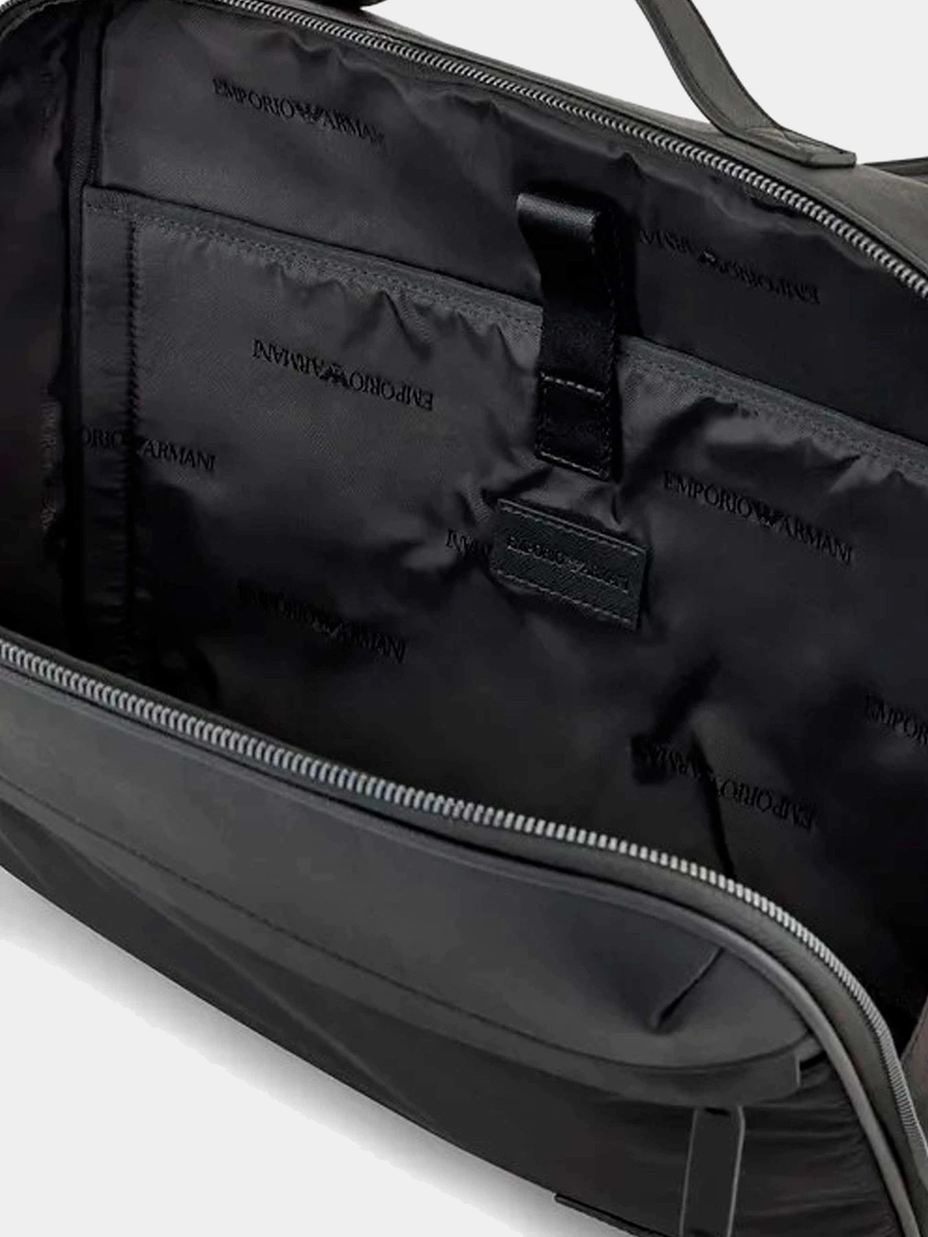 Сумки Emporio Armani модель Y4P363-Y216J-81073 Сумки Emporio Armani модель Y4P363-Y216J-81073 Фото