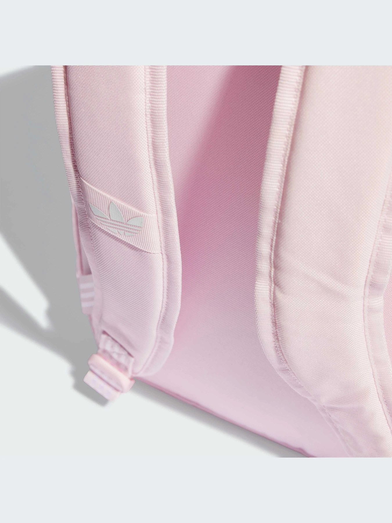Рюкзаки Adidas Adicolor модель IS4363-KZ Рюкзаки Adidas Adicolor модель IS4363-KZ Фото