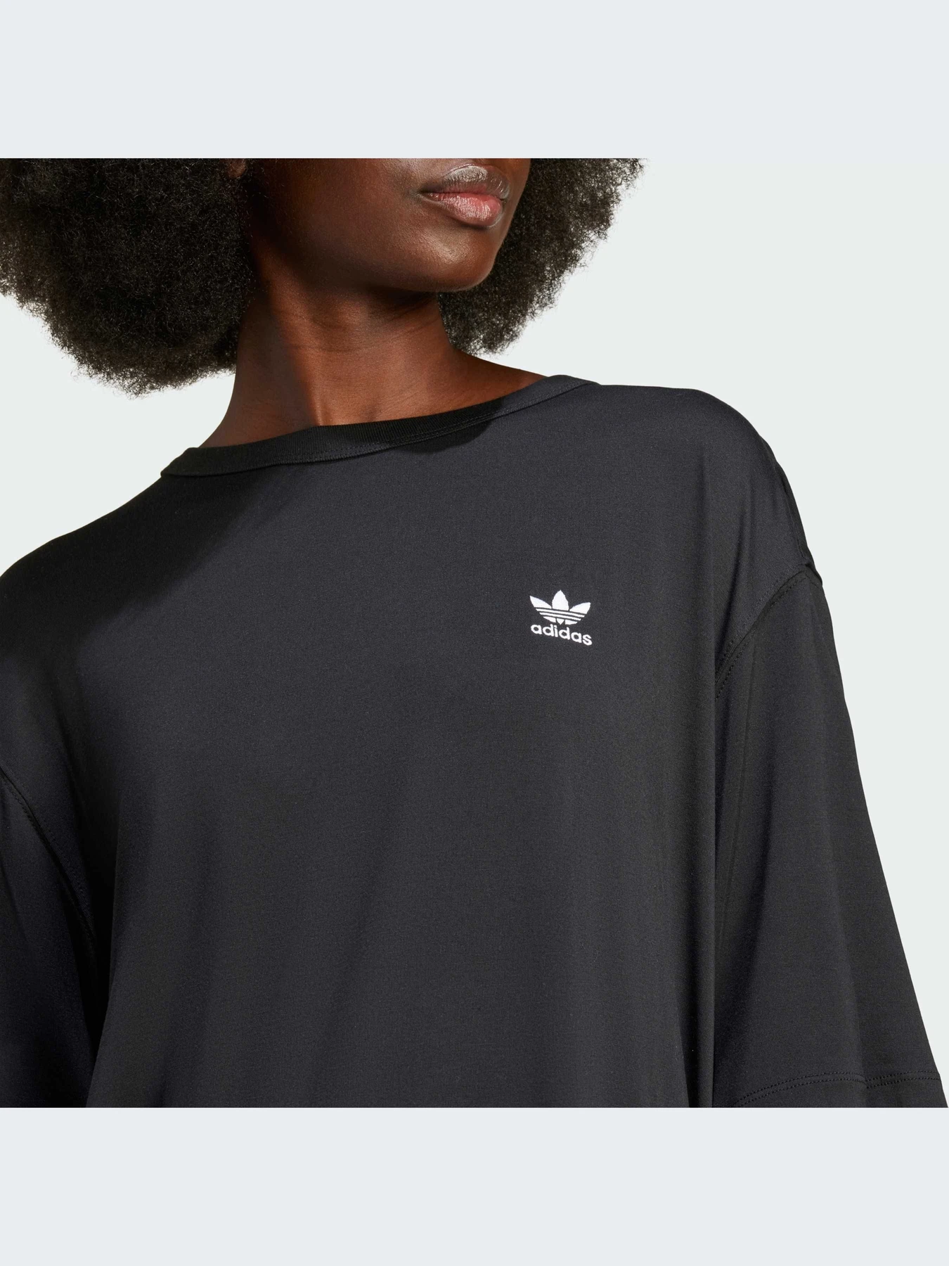 Футболки и поло Adidas Adicolor модель IU2408-KZ Футболки и поло Adidas Adicolor модель IU2408-KZ Фото