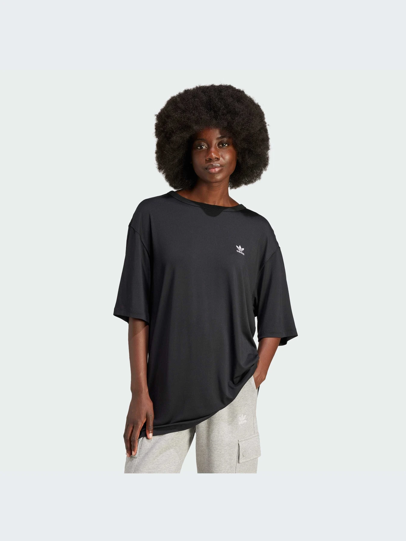 Футболки и поло Adidas Adicolor модель IU2408-KZ Футболки и поло Adidas Adicolor модель IU2408-KZ Фото