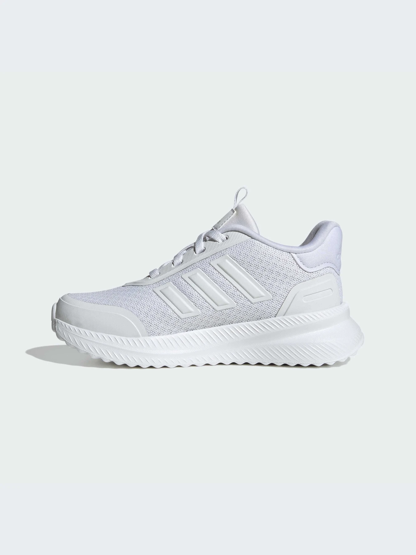 Кроссовки Adidas XPLR модель ID0255-KZ Кроссовки Adidas XPLR модель ID0255-KZ Фото