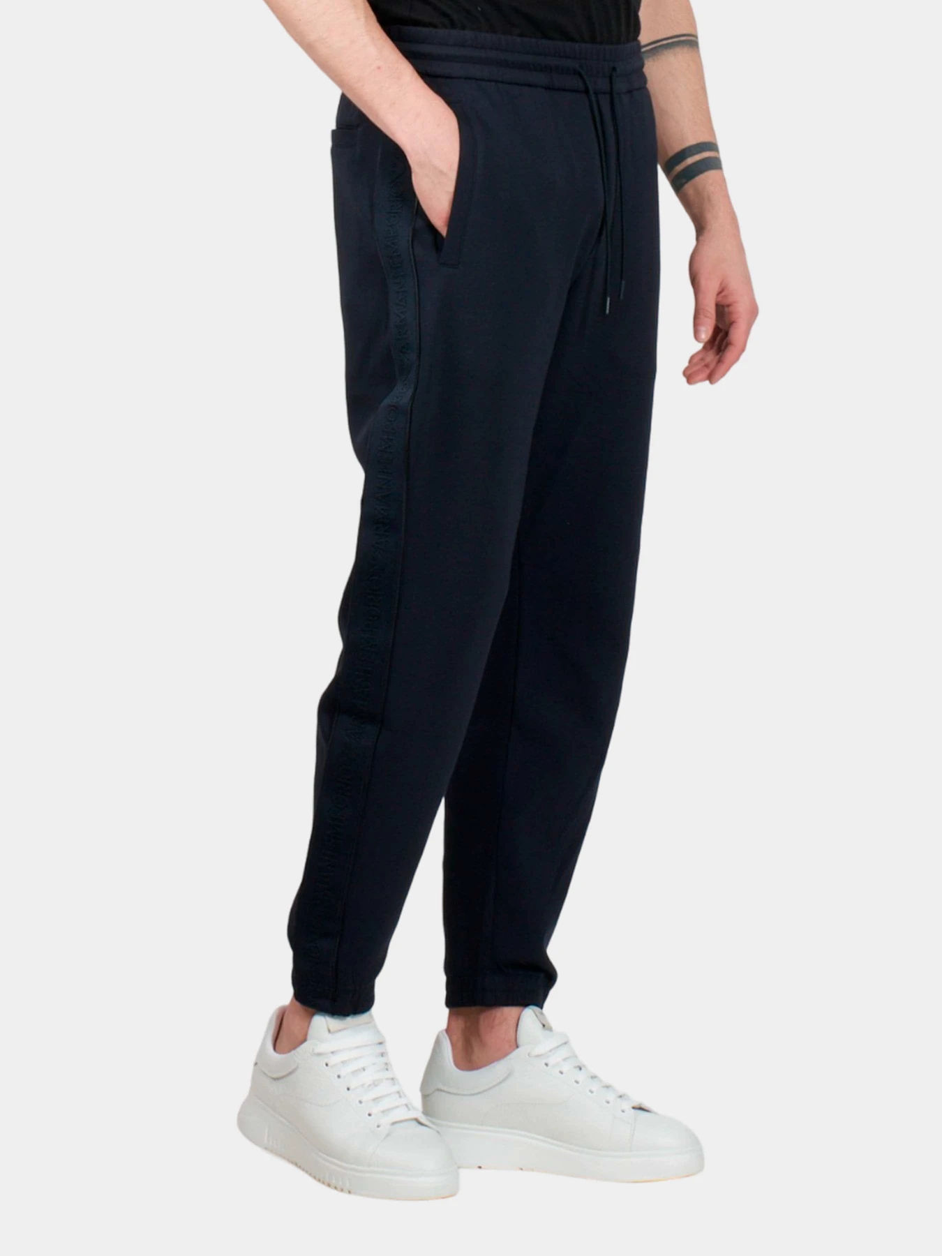 Брюки Emporio Armani модель 3D1P68-1JHSZ-0920 Брюки Emporio Armani модель 3D1P68-1JHSZ-0920 Фото