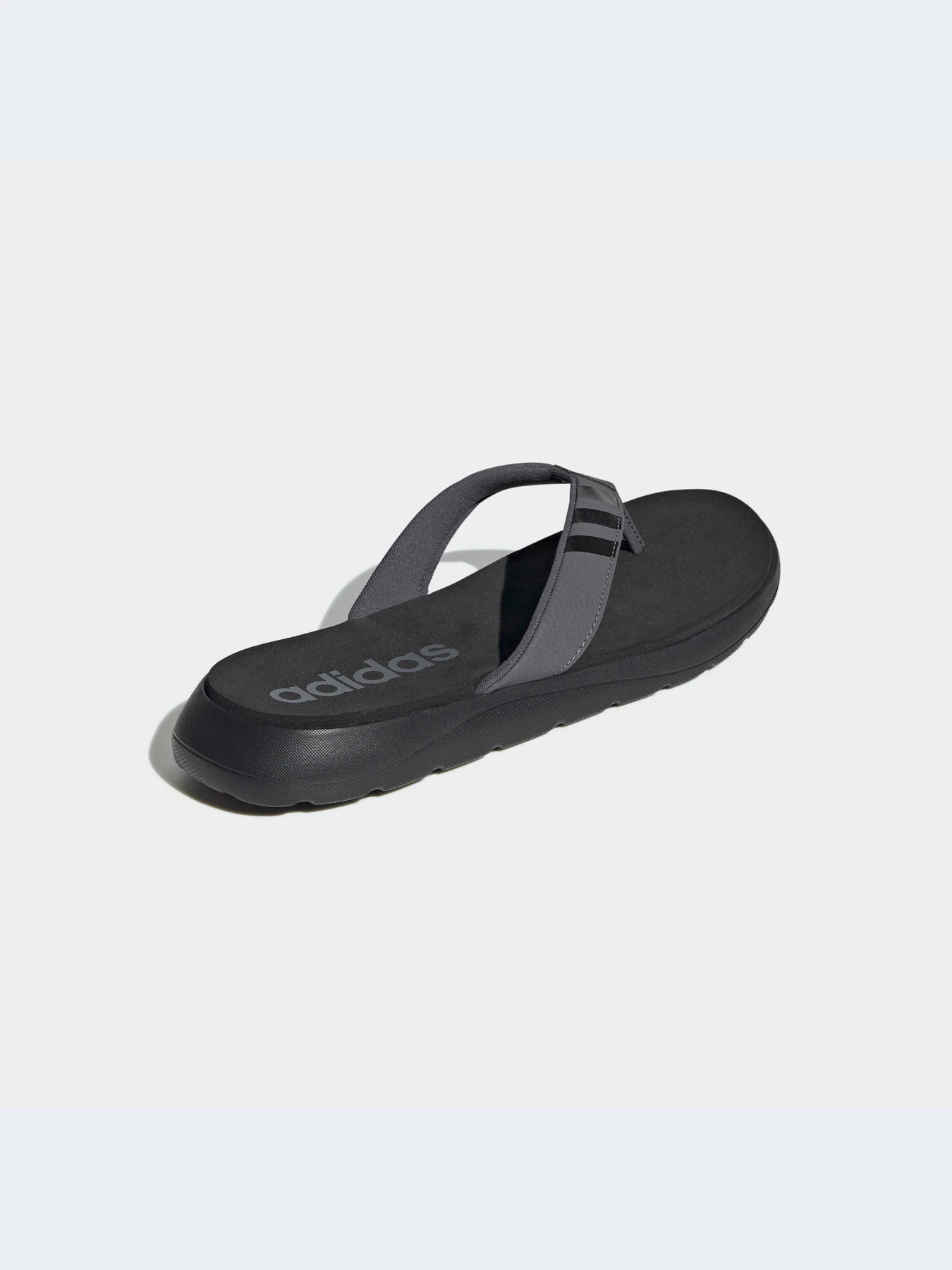 Шлёпанцы Adidas модель FY8654-KZ Шлёпанцы Adidas модель FY8654-KZ Фото