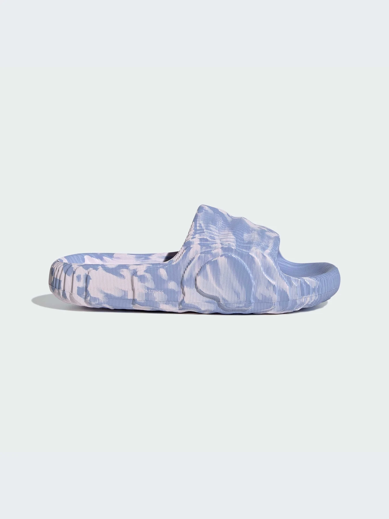 Шлёпанцы Adidas Adilette модель IE5646-KZ Шлёпанцы Adidas Adilette модель IE5646-KZ Фото