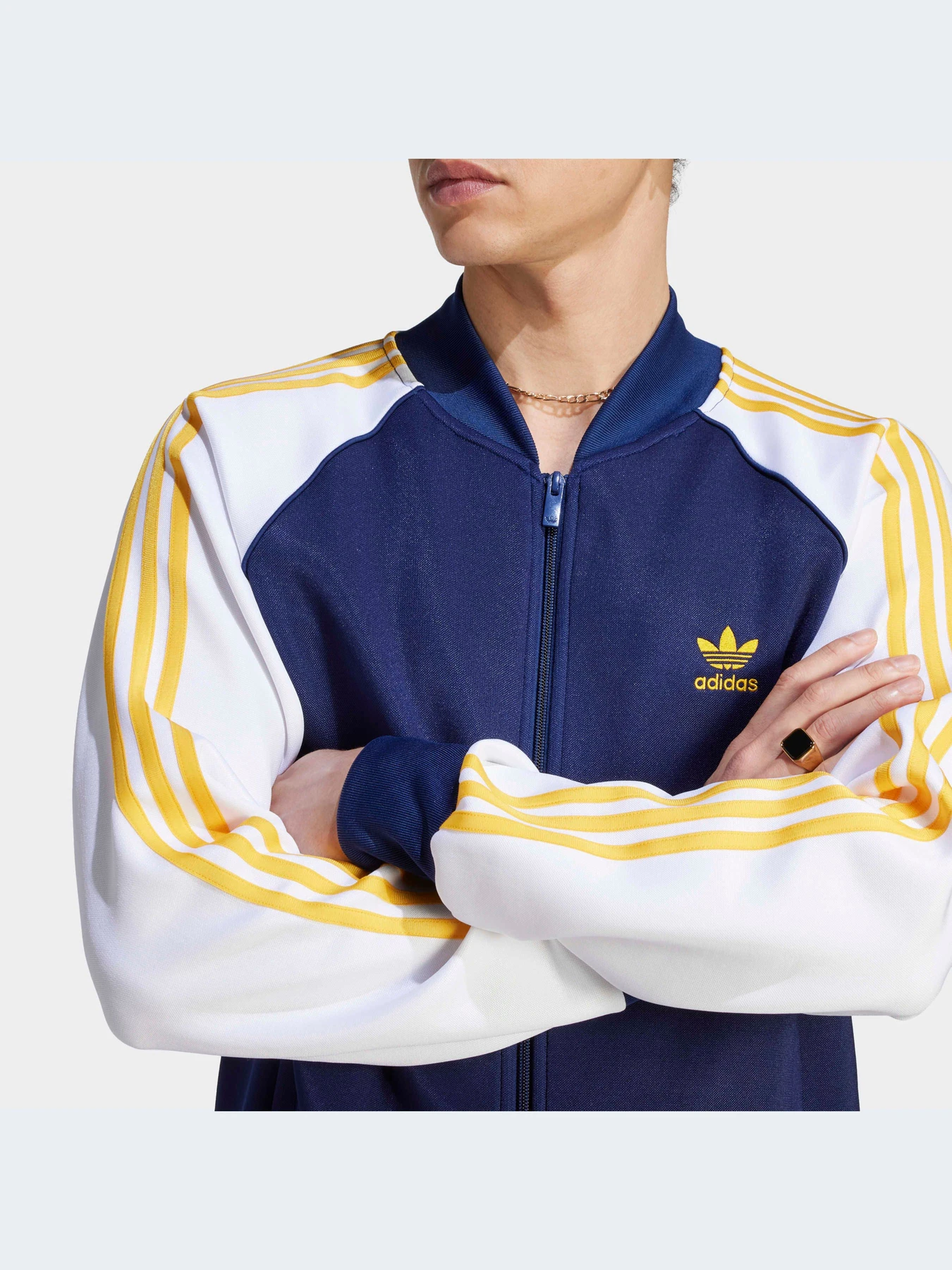 Худи и свитшоты Adidas модель IM4460-KZ Худи и свитшоты Adidas модель IM4460-KZ Фото
